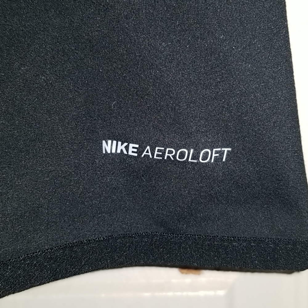 (SOLD) Nike AeroLoft Running Jacket Black Reflective - Picture 5 of 6